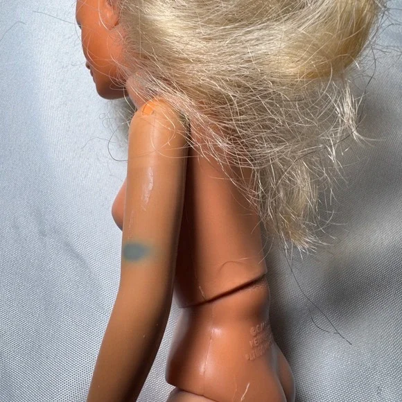 Vintage 1978 Kenner Darci Fashion Doll Blonde Blue Eyes 12 Inch Hong Kong Made - Picture 8 of 10